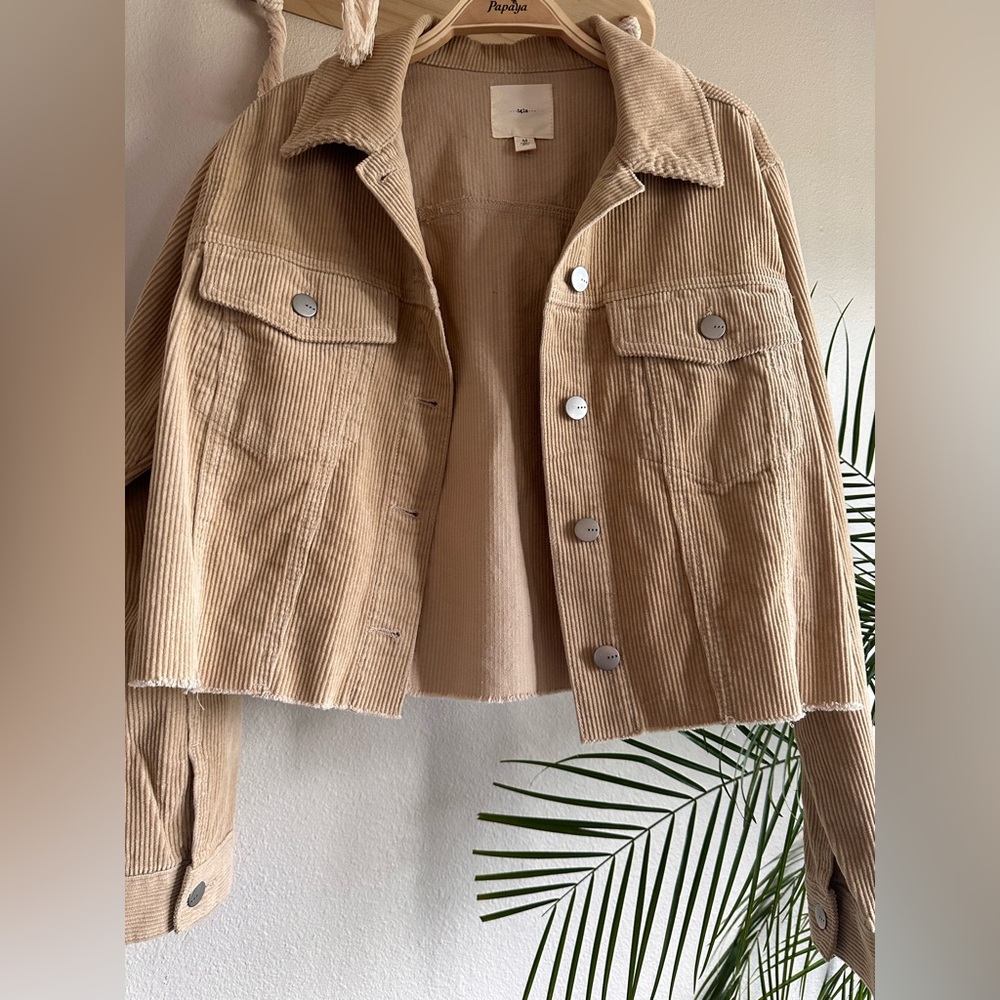 Cropped Corduroy button Jacket